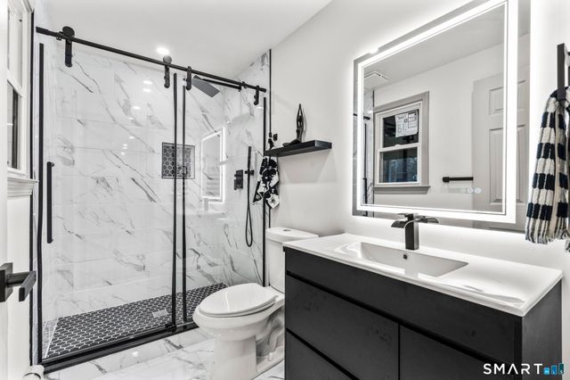 11 Lane Street, Shelton, CT 06484