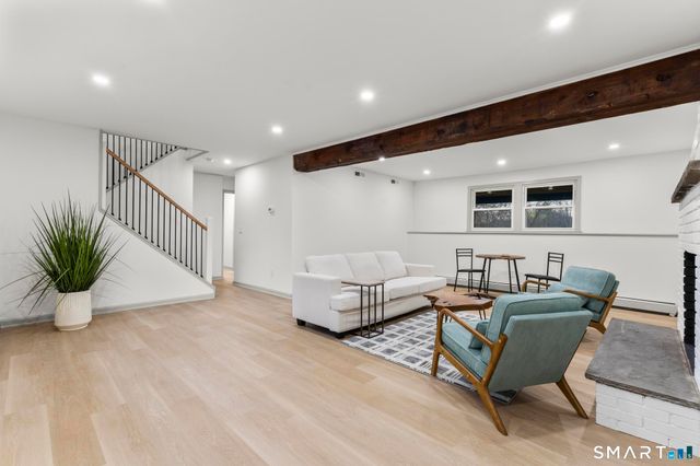 11 Lane Street, Shelton, CT 06484