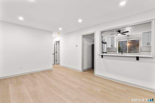 11 Lane Street, Shelton, CT 06484