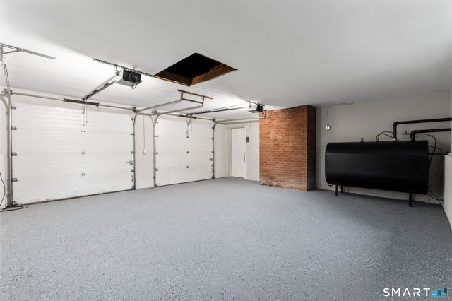 11 Lane Street, Shelton, CT 06484