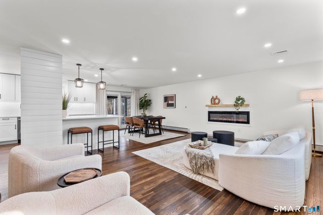 11 Lane Street, Shelton, CT 06484