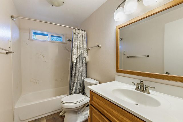 381 Glenn Street, Ashland, OR 97520