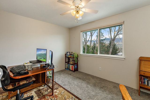 381 Glenn Street, Ashland, OR 97520