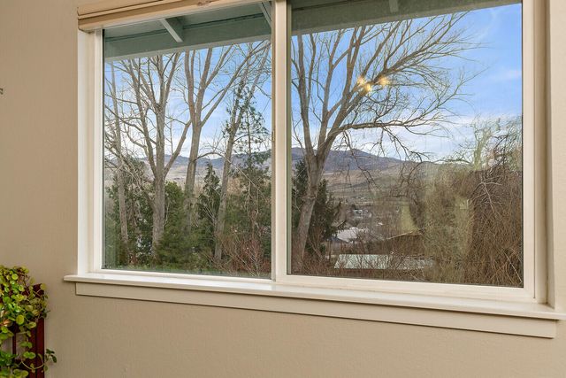 381 Glenn Street, Ashland, OR 97520