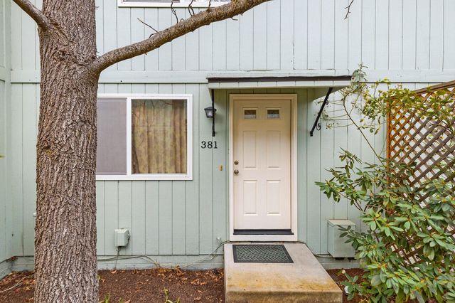 381 Glenn Street, Ashland, OR 97520
