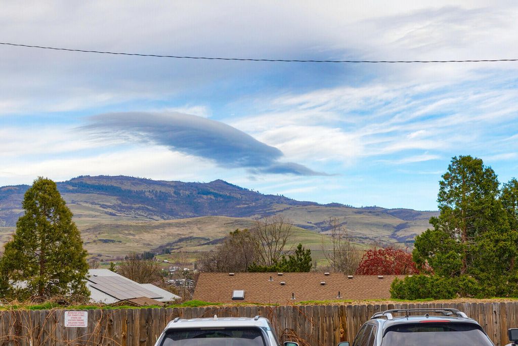 381 Glenn Street, Ashland, OR 97520