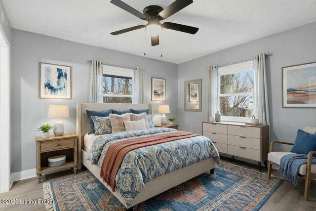 5311 Red Leaf Rd, Louisville, KY 40218