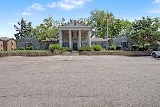 1110 Eagle Feather Circle C, West Carrollton, OH 45449