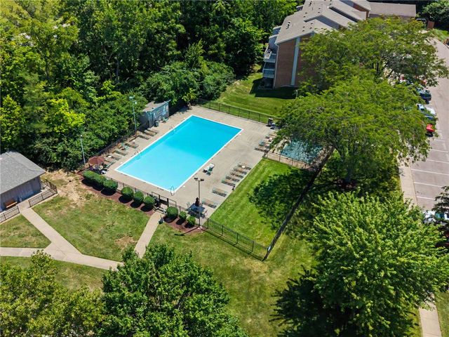 1110 Eagle Feather Circle C, West Carrollton, OH 45449