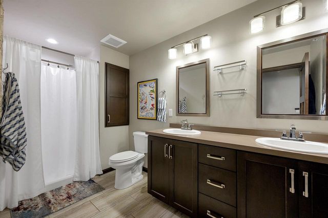 2580-3 BAY HARBOR CIRCLE, Green Bay, WI 54304