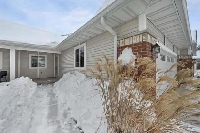 2580-3 BAY HARBOR CIRCLE, Green Bay, WI 54304