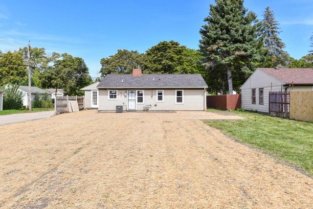 5811 W Thurston AVENUE, Milwaukee, WI 53218