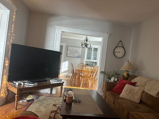 28 Marion 1, Belmont, MA 02478