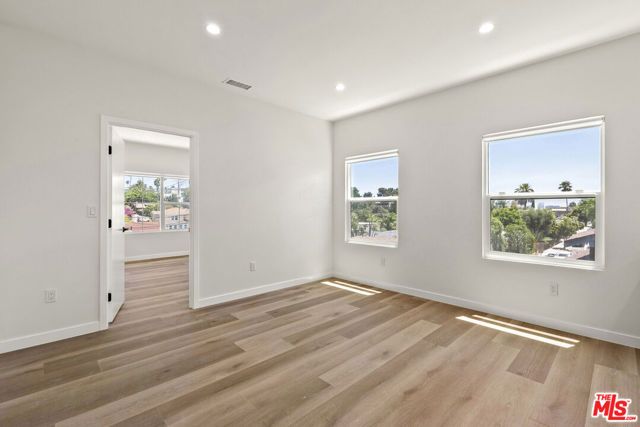1305 Lucile Avenue 2, Los Angeles, CA 90026