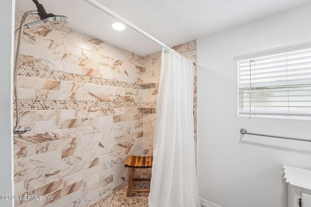 122 MACON Road, Palatka, FL 32177