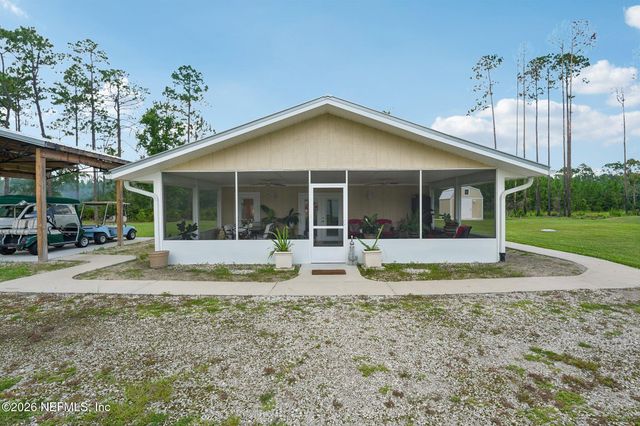 122 MACON Road, Palatka, FL 32177