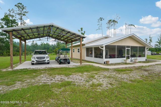122 MACON Road, Palatka, FL 32177