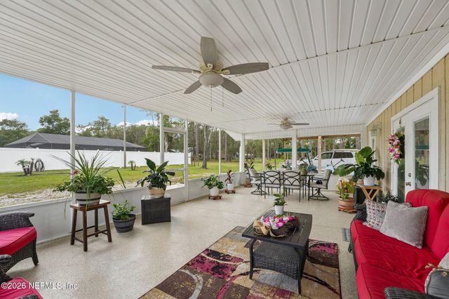 122 MACON Road, Palatka, FL 32177