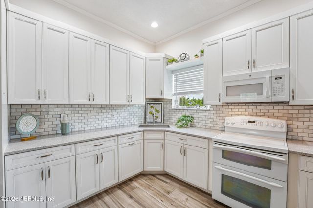 122 MACON Road, Palatka, FL 32177