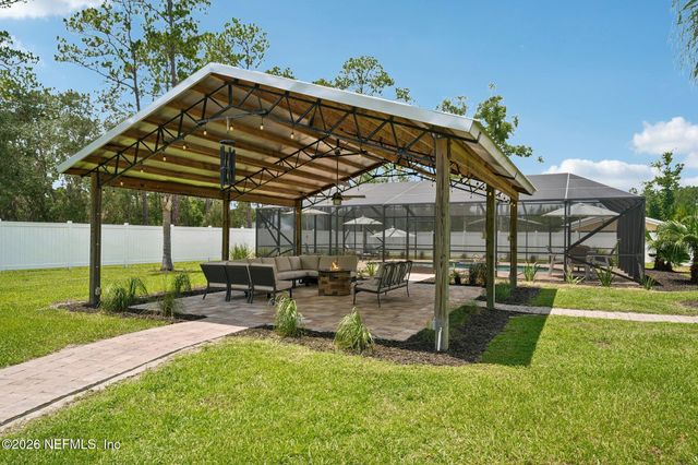 122 MACON Road, Palatka, FL 32177