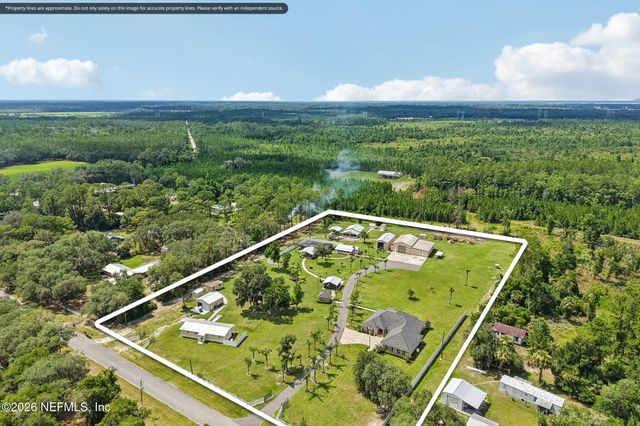 122 MACON Road, Palatka, FL 32177