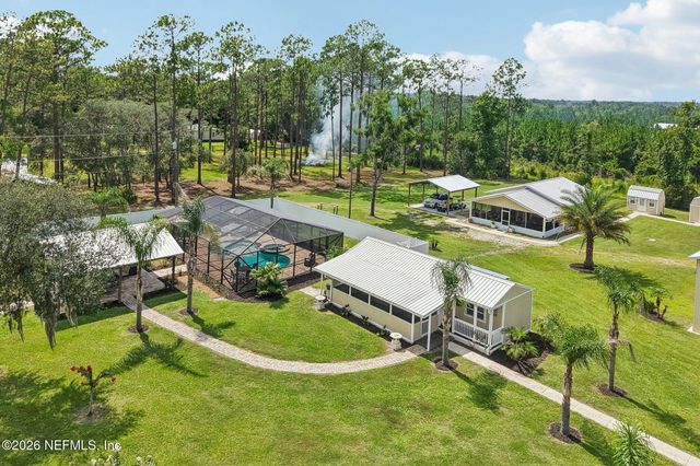 122 MACON Road, Palatka, FL 32177