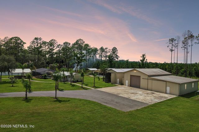 122 MACON Road, Palatka, FL 32177
