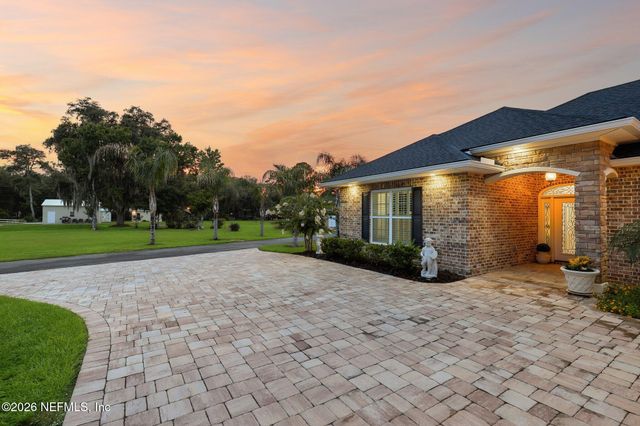 122 MACON Road, Palatka, FL 32177