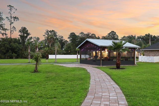 122 MACON Road, Palatka, FL 32177