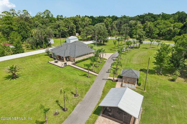 122 MACON Road, Palatka, FL 32177