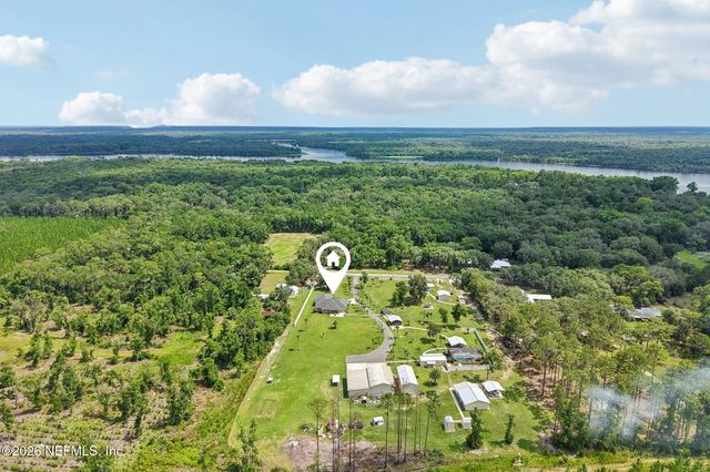 122 MACON Road, Palatka, FL 32177