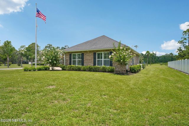 122 MACON Road, Palatka, FL 32177