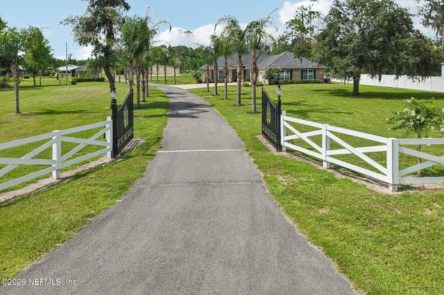 122 MACON Road, Palatka, FL 32177