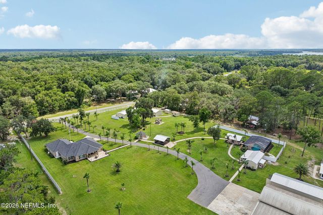 122 MACON Road, Palatka, FL 32177