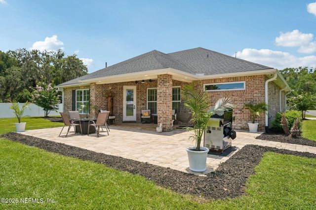 122 MACON Road, Palatka, FL 32177