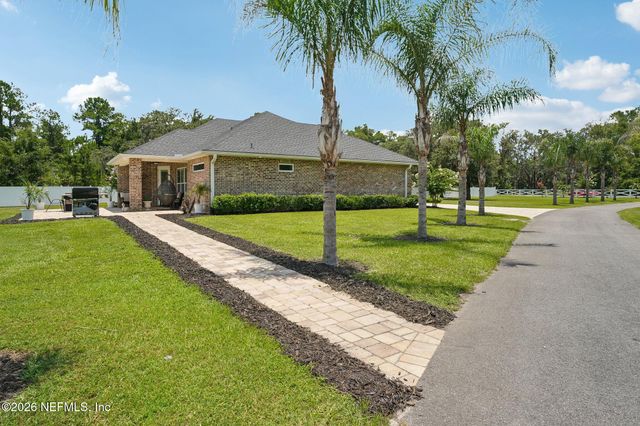 122 MACON Road, Palatka, FL 32177