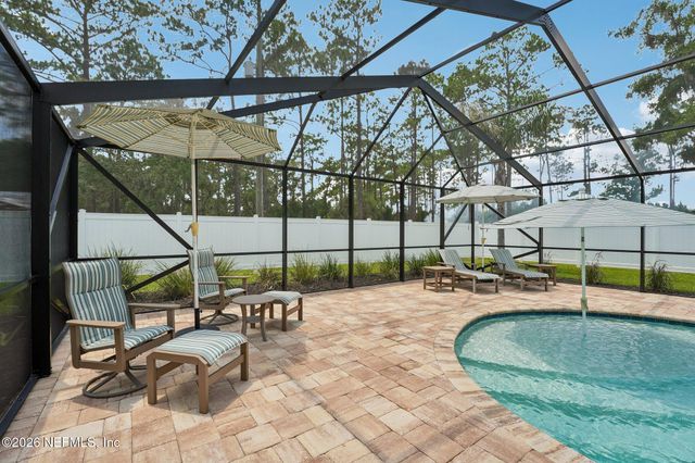 122 MACON Road, Palatka, FL 32177