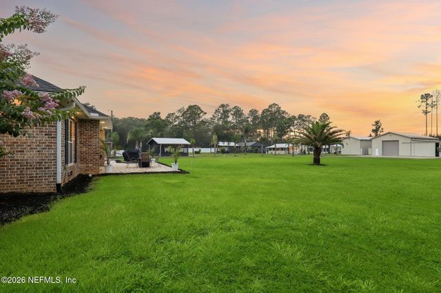 122 MACON Road, Palatka, FL 32177