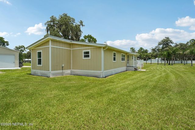122 MACON Road, Palatka, FL 32177