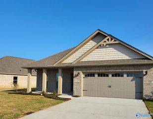 124 Keller Drive, Hazel Green, AL 35750