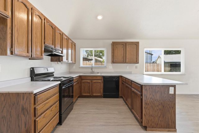 2412 Silverado Ct, Stockton, CA 95206