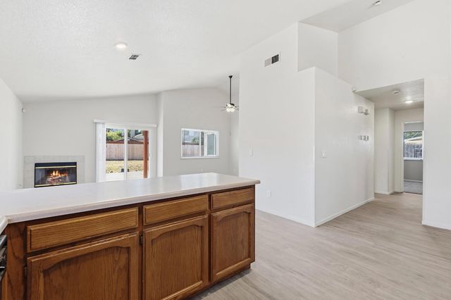 2412 Silverado Ct, Stockton, CA 95206