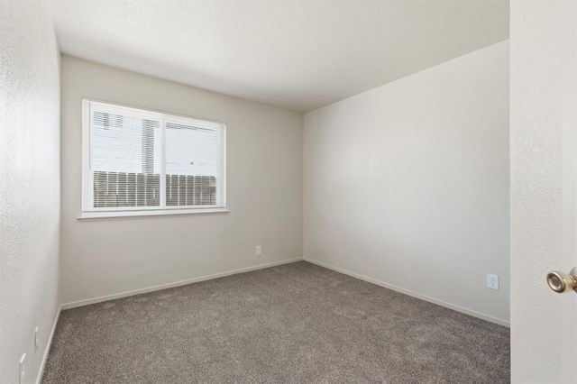 2412 Silverado Ct, Stockton, CA 95206