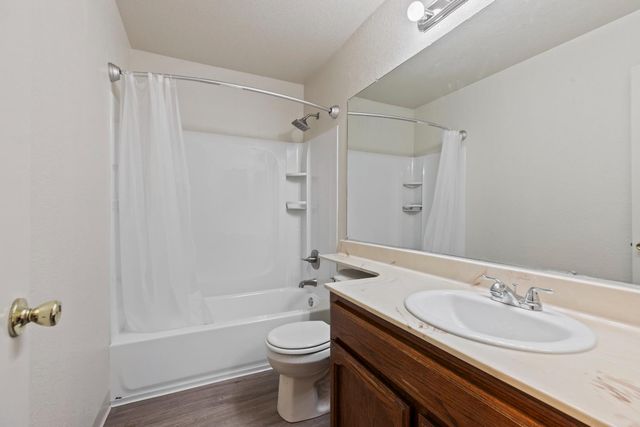 2412 Silverado Ct, Stockton, CA 95206