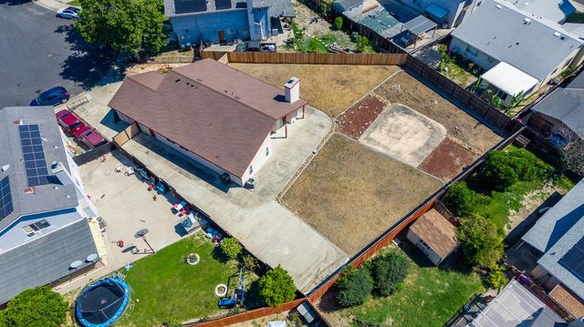 2412 Silverado Ct, Stockton, CA 95206