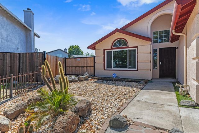 2412 Silverado Ct, Stockton, CA 95206