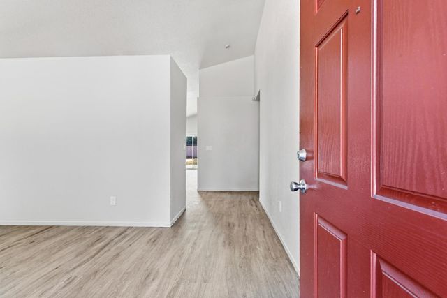 2412 Silverado Ct, Stockton, CA 95206