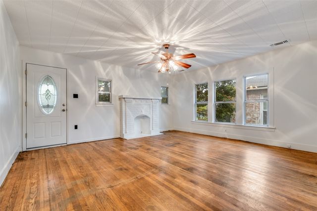 3323 Ivandell Avenue, Dallas, TX 75211