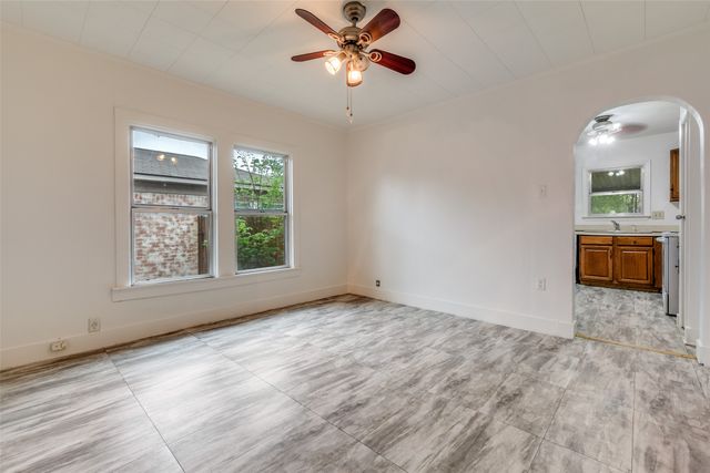 3323 Ivandell Avenue, Dallas, TX 75211