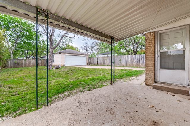 3323 Ivandell Avenue, Dallas, TX 75211